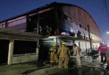Arde local en el Mercado del Auditorio, Morelia