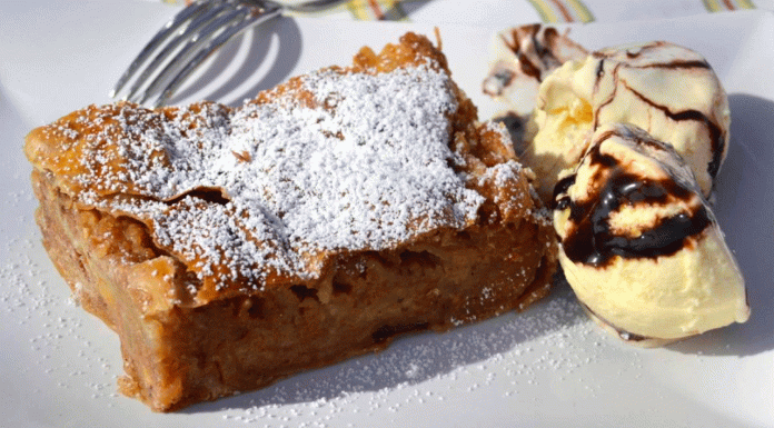 Receta rápida de strudel de cajeta para sorprender en Navidad