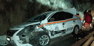 Se registra choque entre auto y taxi sobre la Morelia-Quiroga