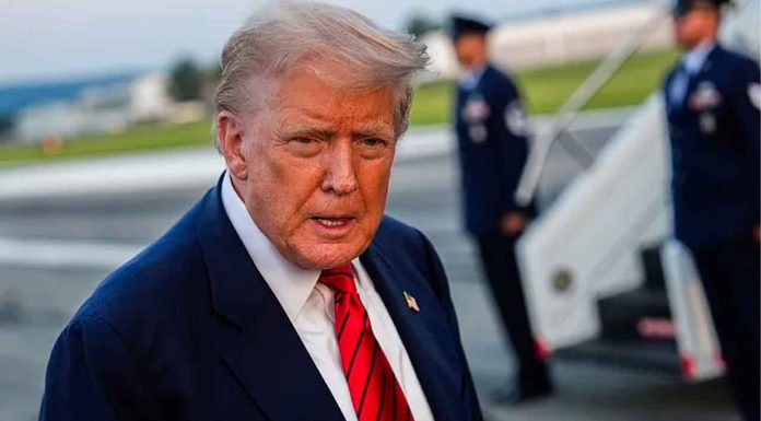 Trump advierte ataques militares a países que permitan narcotráfico hacia EUA