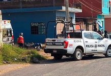 Ejecutan a tiros a dos motociclistas en la colonia Doctores, al oriente de Uruapan
