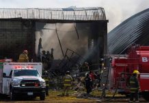 Localizan caja negra de jet privado que se desplomó en Toluca