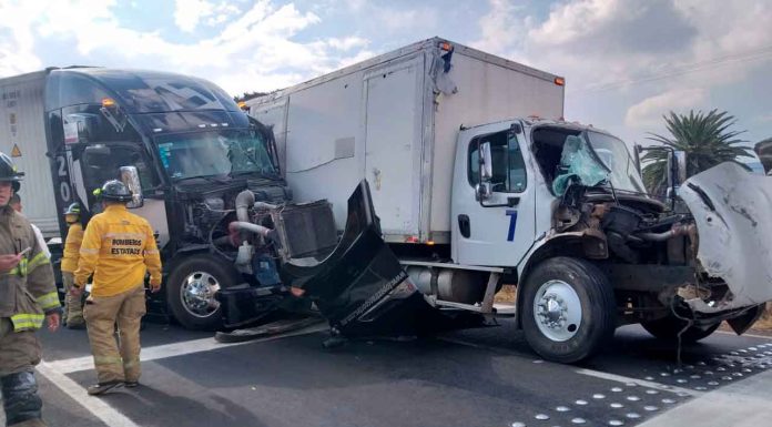 Se registra choque entre tráiler y camión de carga en la Morelia-Pátzcuaro