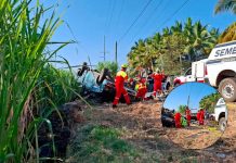 Volcadura de camioneta deja un muerto en Tacámbaro