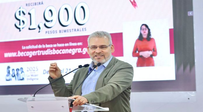 Beca Gertrudis Bocanegra abatirá la deserción; apoyará a más de 98 mil universitarios en Michoacán