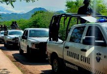 Criminales emboscan a policías municipales; hay dos oficiales lesionados