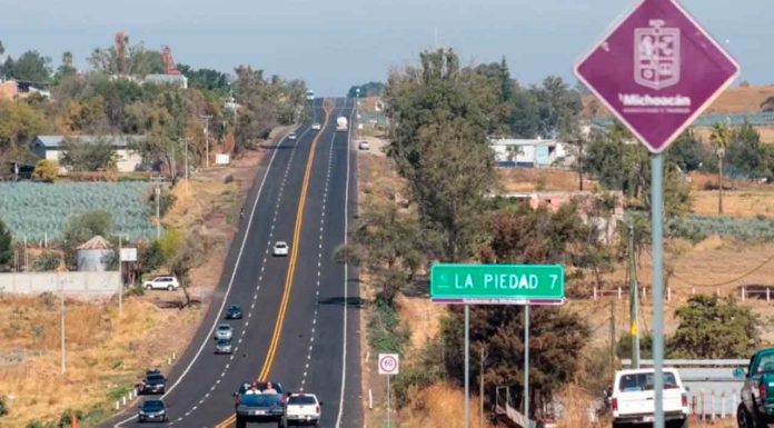 Tres lesionados graves, tras fuerte choque en la carretera La Piedad – Numarán