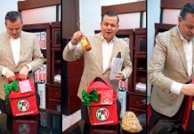 Legisladores bien hidratados: las “Memochilas” que sí traían regalo