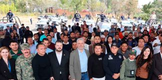 Con patrullas y equipo táctico, refuerza Bedolla seguridad para 25 autogobiernos
