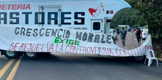 Comuneros de Crescencio Morales detienen el paso en la Zitácuaro-Toluca