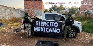 Detienen a cinco personas y aseguran cerca de un centenar de cartuchos en Michoacán