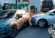 Mujer es atropellada por auto que fue embestido por un camión, en Zamora
