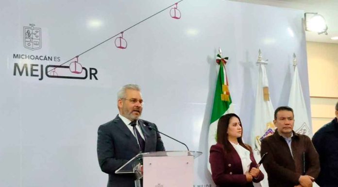 Bedolla pide a Salvador Escalante y Quiroga que respeten los autogobiernos, ante manifestación del CSIM