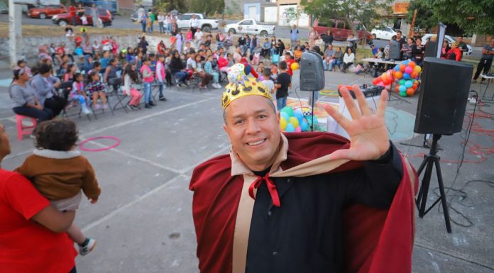 Barragán convierte plazas y colonias en espacios de paz con la tradicional rosca de Reyes de Magos