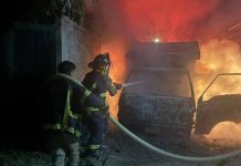 Arde camioneta en Zitácuaro