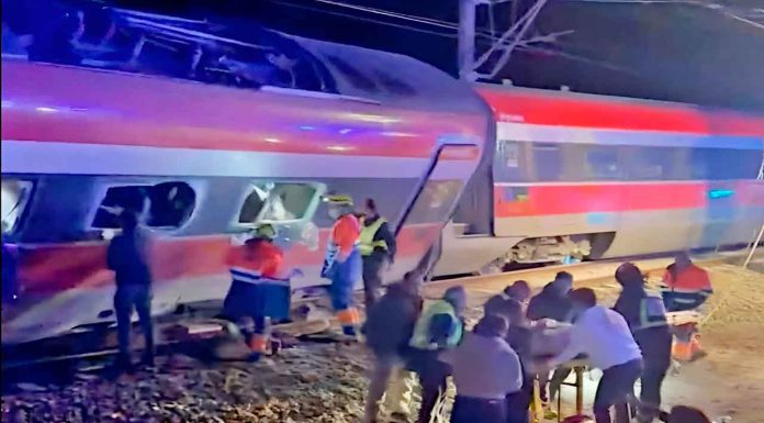 #ACTUALIZACIÓN|Suma de muertos por choque de trenes en España asciende a al menos 40