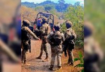 Hombre mu3r3 por estallido de explosivo improvisado, en Los Ocotes de Aquila