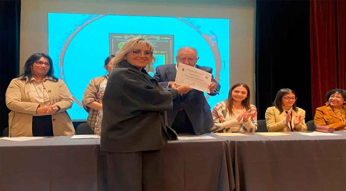 Nombran a Patricia Olmedo Núñez nueva directora de la Academia Nacional e Internacional de la Poesía en Michoacán