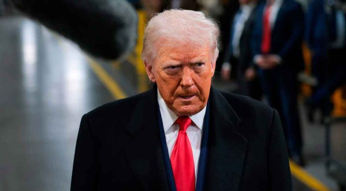 Un año de presiones de Trump en comercio, seguridad y política exterior