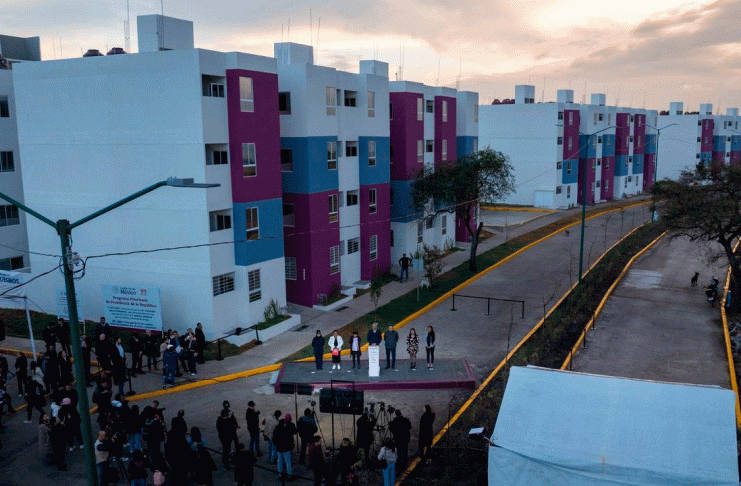 Con Plan Michoacán, 20 mil viviendas para trabajadores sin seguridad social: IVEM