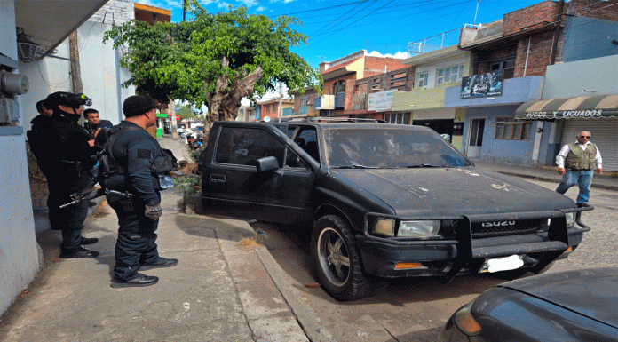 Localizan baleadas camioneta y casa en la Valencia Segunda Sección de Zamora