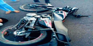 Otro accidente de “Mortalikos” en Apatzingán; hay un muerto y un herido grave