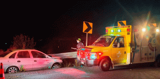 Se accidenta automovilísta en la autopista Siglo XXI