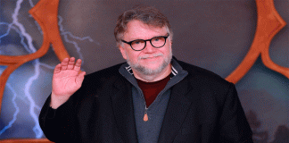 Guillermo del Toro recibe premio en Palm Springs y comparte la pérdida de su hermano