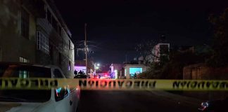 Adulto y adolescente son b4l34d0s en Tacámbaro