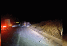 Vuelca pipa de Gas L.P. en la autopista Siglo XXI, no se reportan víctimas