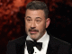 Kimmel usa humor y sátira al aceptar premio y dirige un comentario hacia Trump