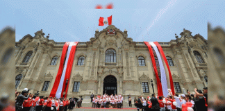 Perú cumple tres años bajo un nuevo modelo de gobierno en medio de balance político