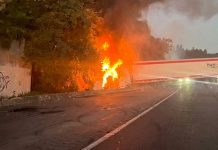 VIDEO//Accidente en la Autopista México–Toluca deja tráiler calcinado