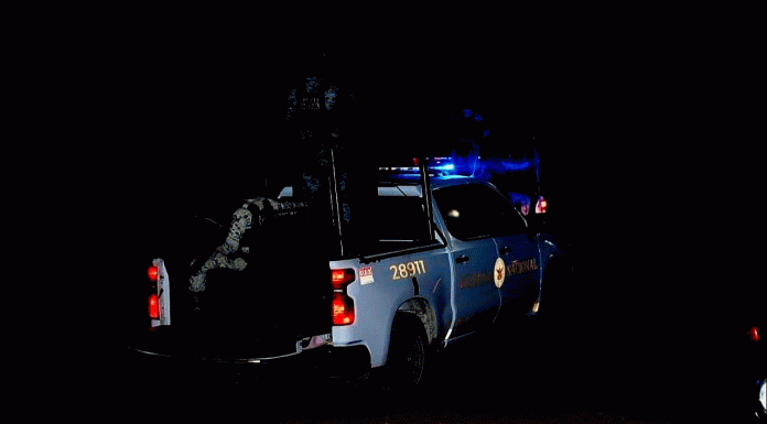 Hallan otro cadáver “encobijado” en zona rural de Apatzingán