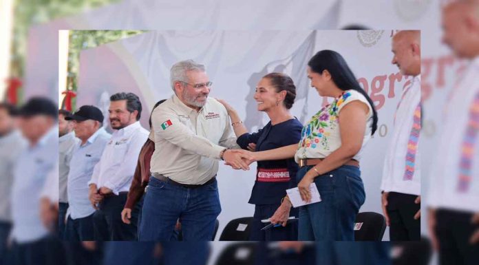 Becas educativas, uno de los legados de Sheinbaum para Michoacán: Bedolla