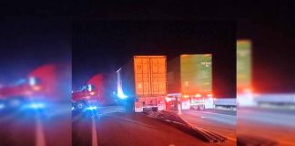 #VIDEO Dos accidentes de camiones de carga en distintos puntos de la Autopista Siglo XXI