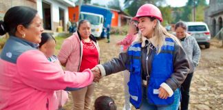 Dayana Pérez Mendoza da arranque a obra de empedrado y alumbrado público en Iramuco