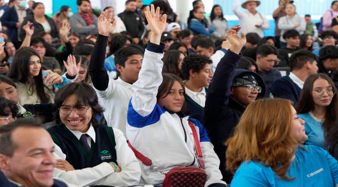 Michoacán, primer estado del país que dotará Internet gratuito a estudiantes de prepa y universidad: Iemsysem