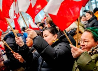 Primer ministro de Groenlandia llama a la población a estar preparada ante amenazas de Trump