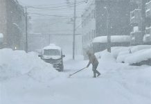 #VIDEO #IMAGENES IMPACTANTES Nevadas históricas paralizan Sapporo, Japón