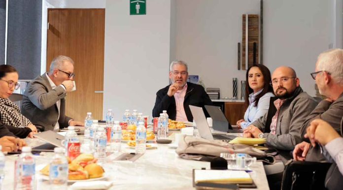 En este mes arrancan pruebas del teleférico de Uruapan: Bedolla