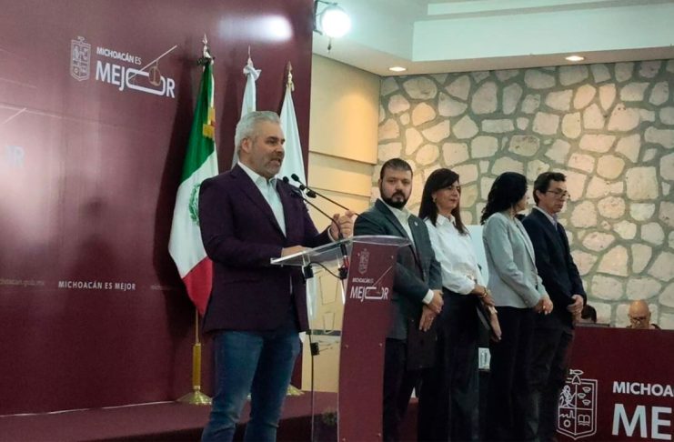 Este día arrancó la inscripción para chip de internet gratuito para estudiantes: Bedolla