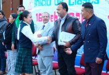 Julio Arreola reafirma apoyo total a la educación