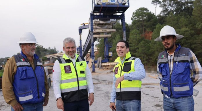 Abierta la circulación vehicular a 4 carriles del tramo carretero Pátzcuaro-Uruapan: Bedolla