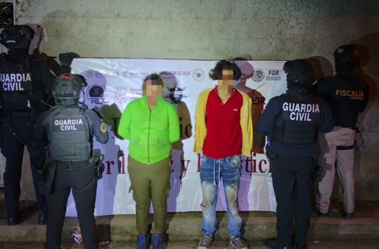 FGE ejecuta tres cateos en Sevina; hay 3 personas detenidas y aseguramiento de presunta droga