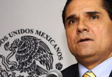 FGR solicita extradición de exfuncionarios ligados a presunto desvío por cuarteles en Michoacán