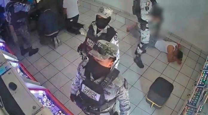 #VIDEO// Acusan a elementos de la Guardia Nacional de robo por 400 mil pesos en operativo