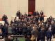 #VIDEO//Golpes, gritos y caos en el Parlamento de Turquía por polémico nombramiento