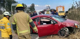 Se registra accidente automovilístico en la Morelia-Pátzcuaro; adulto mayor queda herido