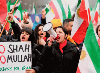 Choques entre estudiantes sacuden universidad en Teherán durante acto conmemorativo
